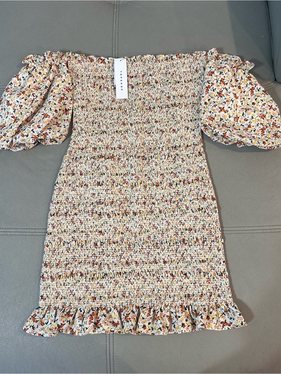 Topshop Dresses & Skirts - Topshop Cream Floral Smocked Mini Dress with Puff Sleeves